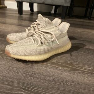 Yeezy 350 citrin